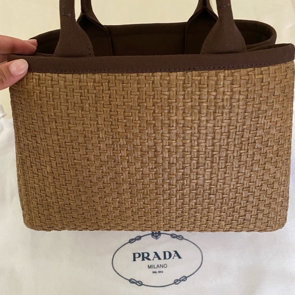 Brand New Prada Structured Medium Brown Straw Bag - Picture 6 of 9